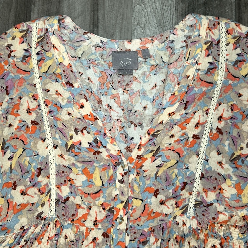 Vanessa Virginia Anthropologie V-Cut Sleeveless Button Down Tunic - Medium - Picture 4 of 5